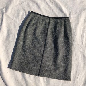 b+w pencil skirt